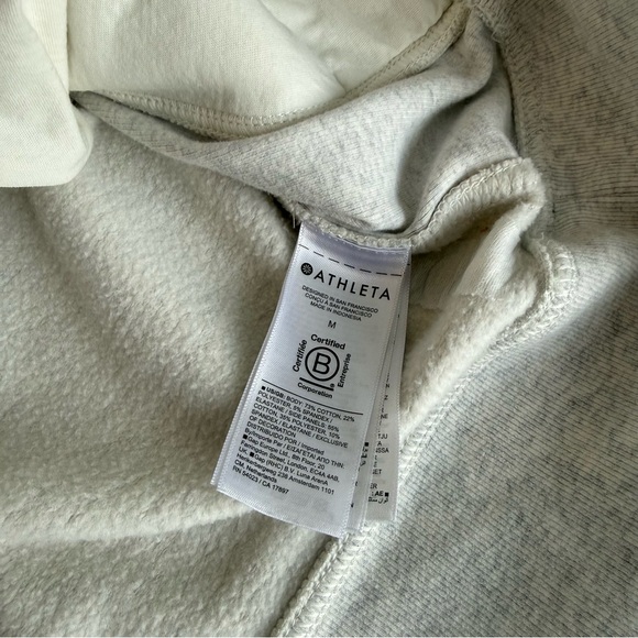 ATHLETA Forever Fleece 1/4 Zip Sweatshirt — Medium - Picture 6 of 8